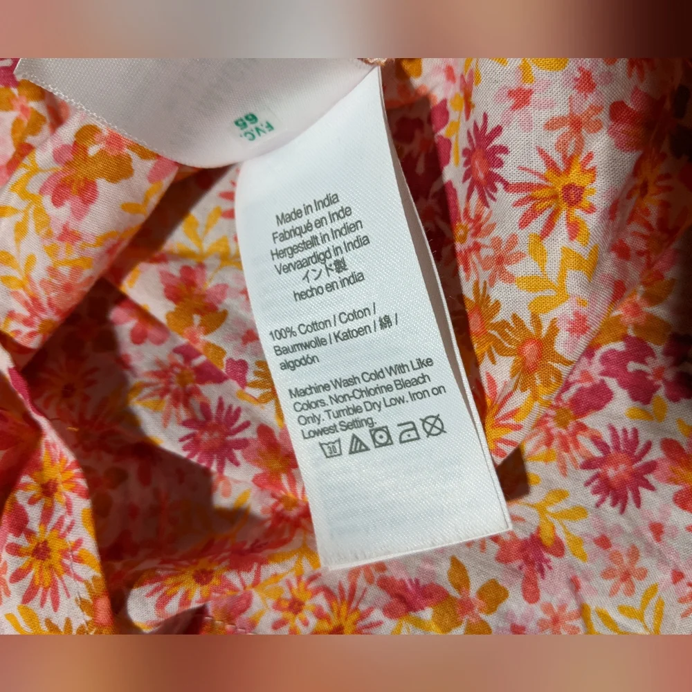 J. Crew - Lightweight Cotton Shirt Signature Fit BF817 | Medium | Pink Floral - Picture 6 of 15